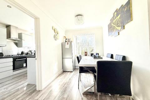 undefined, Bushmead Road, Old Bedford Road Area, Luton, Bedfordshire, LU2 7YT