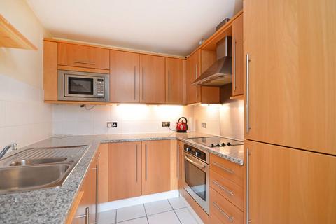 undefined, Albany Court, Plumbers Row, Aldgate, London, E1