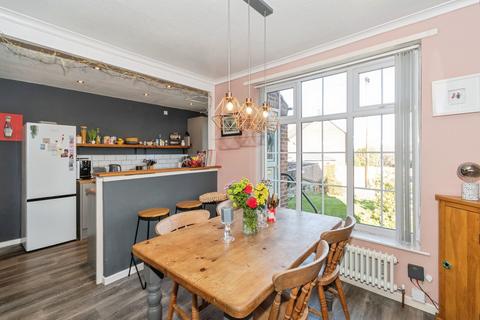 3 bedroom end of terrace house for sale, Petrie Crescent, Leeds, LS13