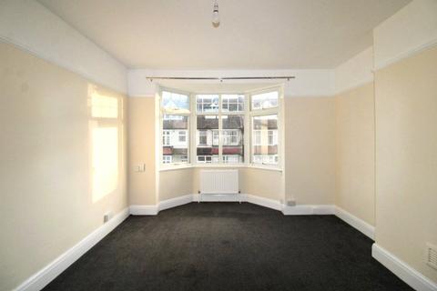 4 bedroom detached house to rent, Alton Road, Croydon, CR0