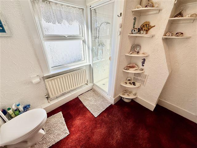 Bath/Shower Room