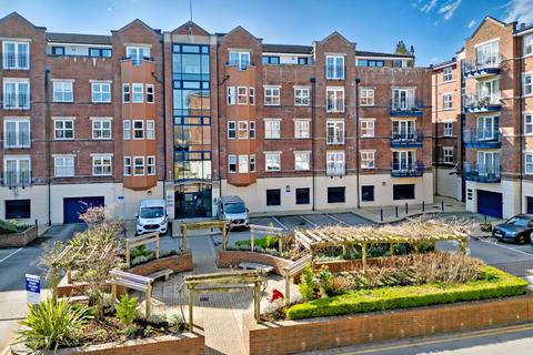 2 bedroom apartment for sale, Carisbrooke Road, Leeds LS16