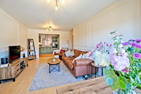 2 bedroom apartment for sale, Carisbrooke Road, Leeds LS16