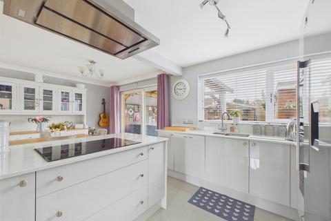 3 bedroom semi-detached house for sale, The Beeches, Upton-Upon-Severn, Worcester