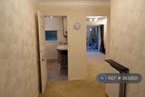 3 bedroom semi-detached house to rent, Perry Park Crescent, Birmingham, B42