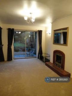 3 bedroom semi-detached house to rent, Perry Park Crescent, Birmingham, B42