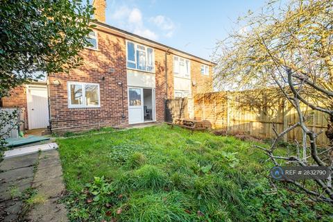 undefined, Saffron Close, Hoddesdon, EN11