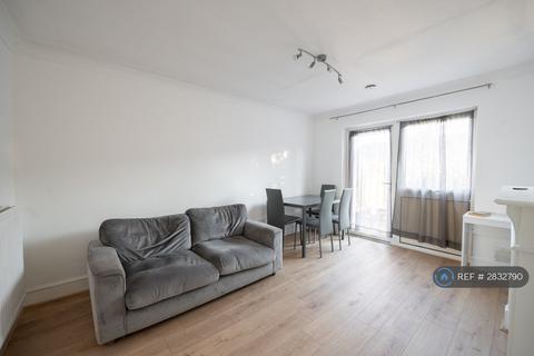 undefined, Saffron Close, Hoddesdon, EN11
