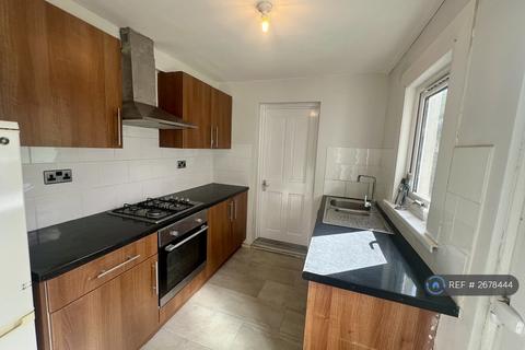 2 bedroom end of terrace house to rent, Oakwood Road, Croydon, CR0