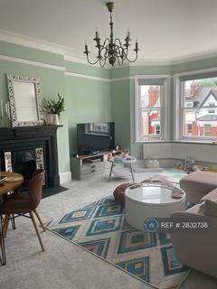 3 bedroom flat to rent, Lyncroft Mansions, London, NW6
