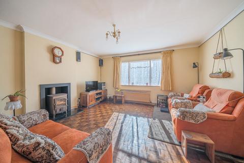 undefined, Queens Road, Alton, GU34