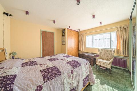 undefined, Queens Road, Alton, GU34