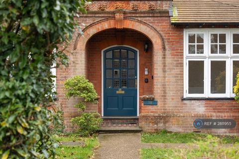 undefined, Lower Edgeborough Road, Guildford, GU1