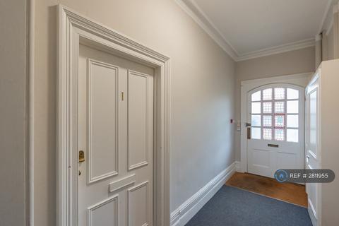 undefined, Lower Edgeborough Road, Guildford, GU1