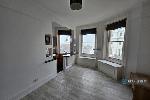 2 bedroom flat to rent, St. Aubyns, Hove, BN3
