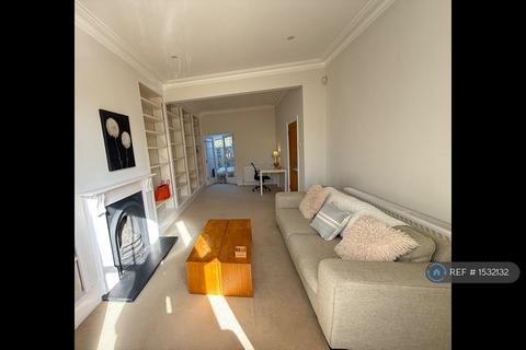 undefined, Chivalry Road, London, SW11
