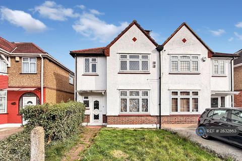 undefined, Heston Avenue, Hounslow, TW5