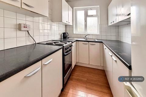 undefined, Heston Avenue, Hounslow, TW5