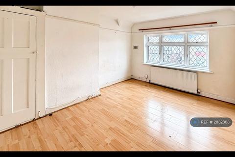 undefined, Heston Avenue, Hounslow, TW5