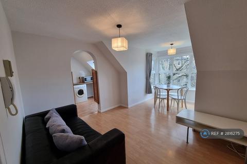 undefined, Pursewardens Close, London, W13