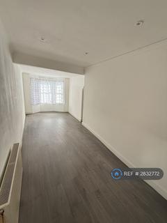 3 bedroom semi-detached house to rent, Stanley Road, Harrow, HA2