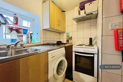 undefined, Newmarket Road, Cambridge, CB5