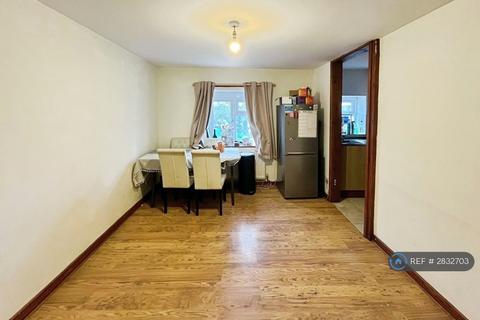 undefined, Newmarket Road, Cambridge, CB5