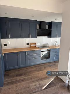 3 bedroom terraced house to rent, Gordon Road, Ilford, IG1