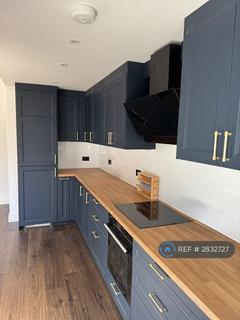 3 bedroom terraced house to rent, Gordon Road, Ilford, IG1