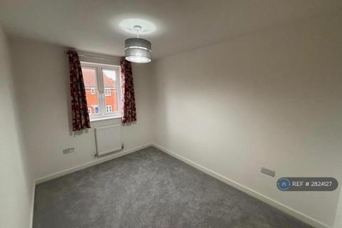 3 bedroom terraced house to rent, Maye Dicks Road, Rushden, NN10