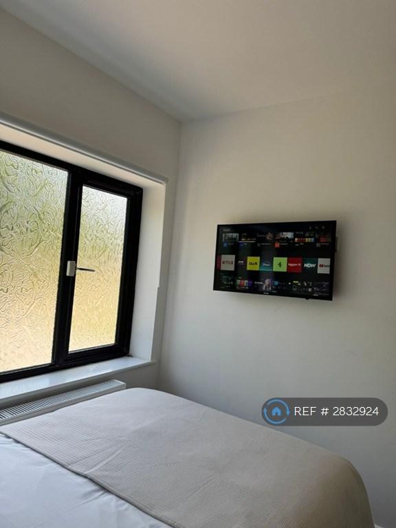 Room 1