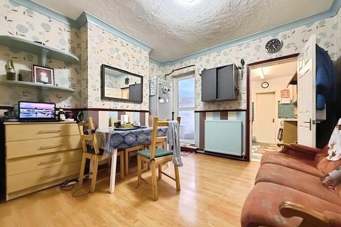 undefined, Shaftesbury Road, Reading, Berkshire