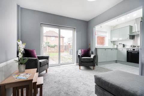 undefined, Queens Road Beeston, Nottingham NG9