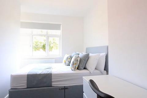 undefined, Queens Road, Nottingham NG9
