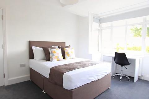 undefined, Queens Road, Nottingham NG9