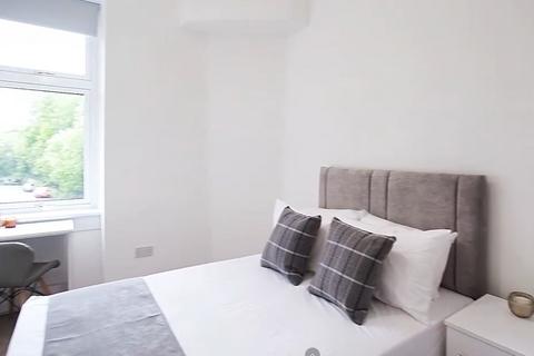 2 bedroom flat to rent, Garrioch Road, Glasgow G20