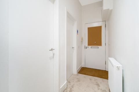 2 bedroom flat to rent, Braeside Street, Glasgow G20