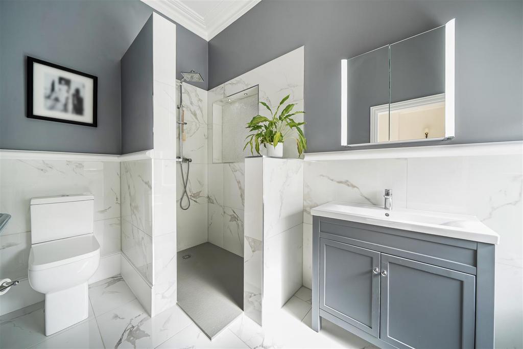 En-suite 1