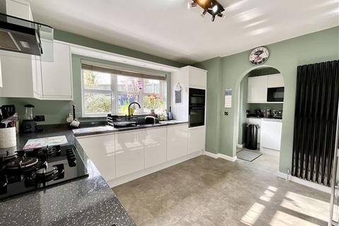 undefined, James Walton Drive, Halfway, Sheffield, S20 3GN