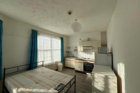 undefined, Stoke Newington High Street, London N16