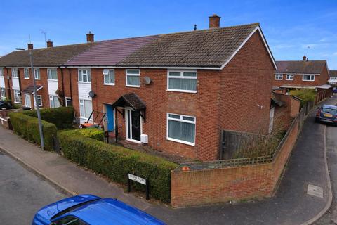 undefined, Grove Road, Houghton Regis, Dunstable, Bedfordshire, LU5