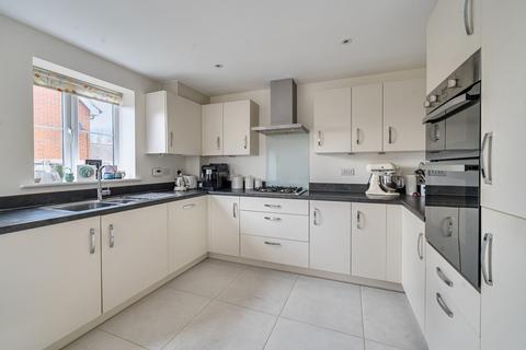 3 bedroom end of terrace house for sale, Curtis Close, Watchfield, Swindon, Oxfordshire, SN6