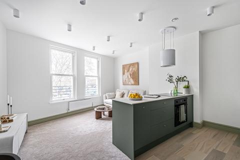 1 bedroom flat for sale, Wandsworth Road, London, SW8