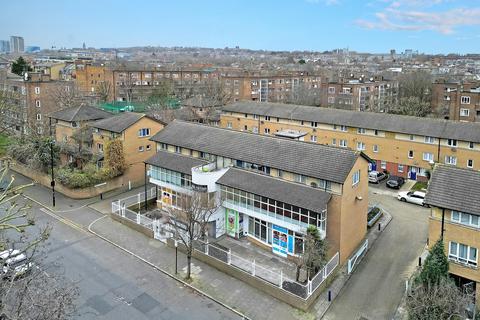 Office to rent, 75 Hanley Rd London N4 3DQ