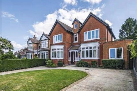 Healthcare facility for sale, 81 Torrington Park London N12 9PN