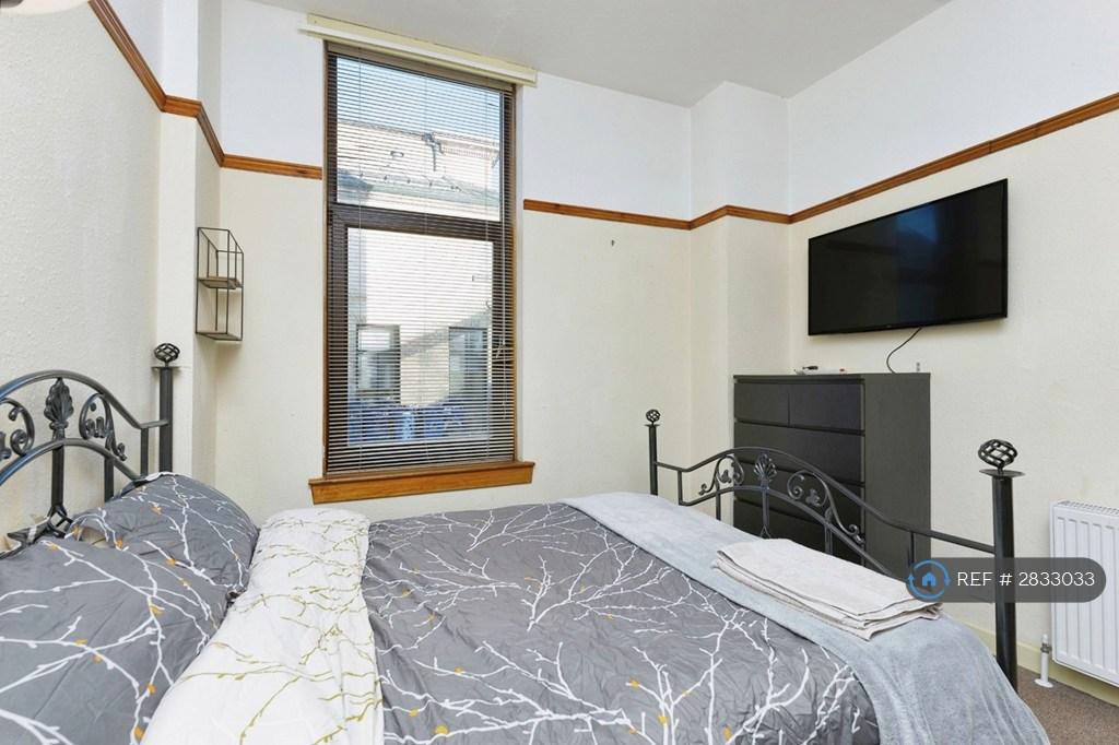 King Bedroom
