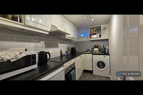 1 bedroom flat to rent, Kirkstall Lane, Leeds, LS5