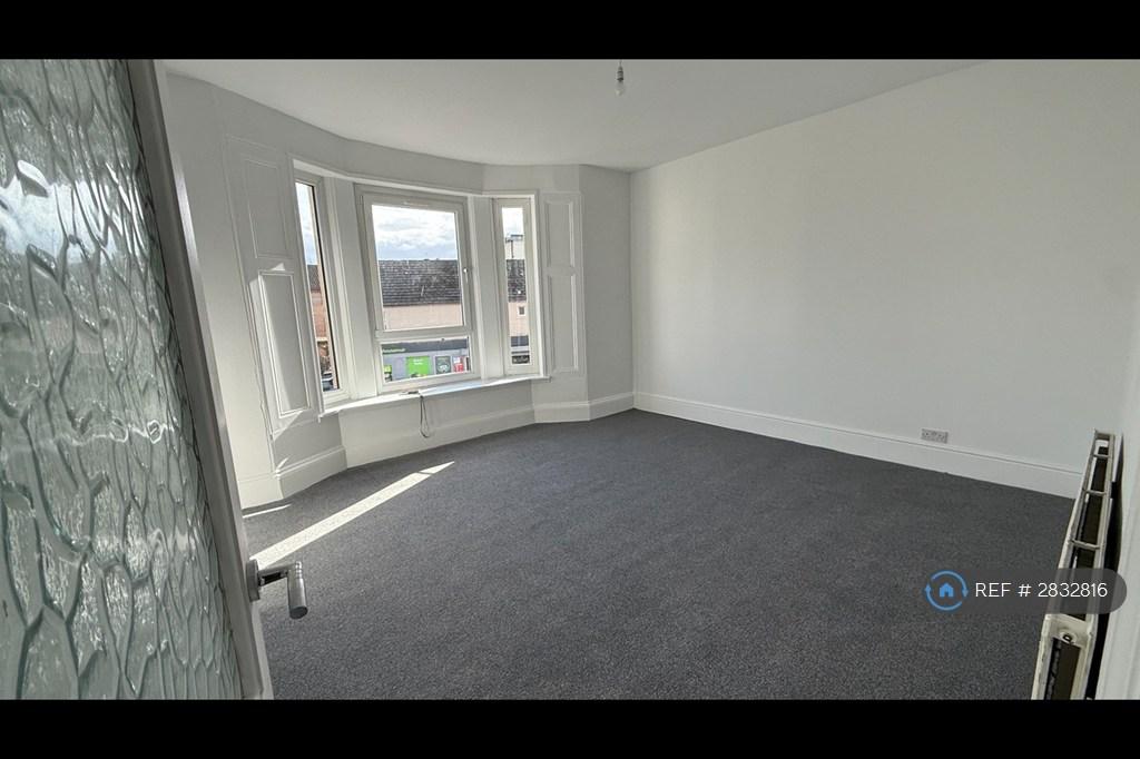 Living Room/Bedroom