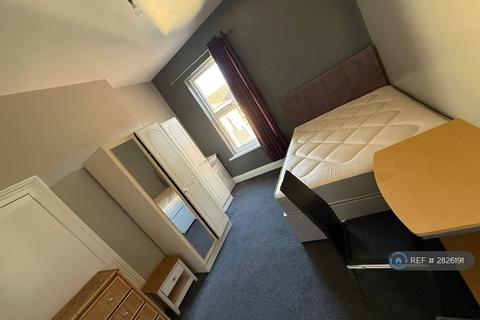 1 bedroom in a house share to rent, Sherburn St, Hull, HU9