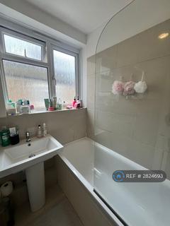 2 bedroom flat to rent, Pennethorne Road, London, SE15